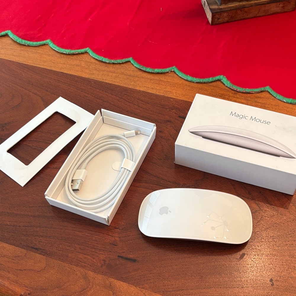 Apple Magic Mouse 2, never been used
